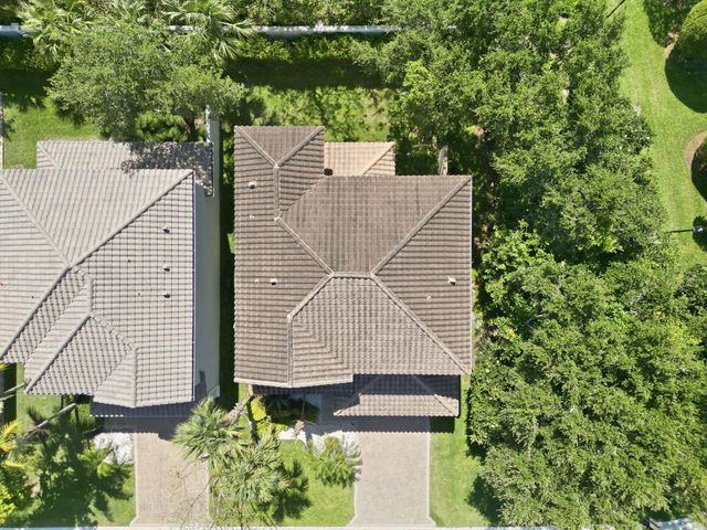 14703 Alabaster Avenue, Delray Beach, FL 33446
