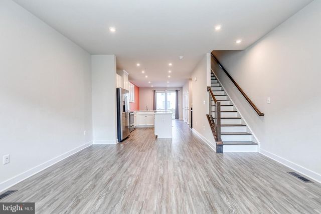 228 S NEWKIRK ST, Baltimore, MD 21224