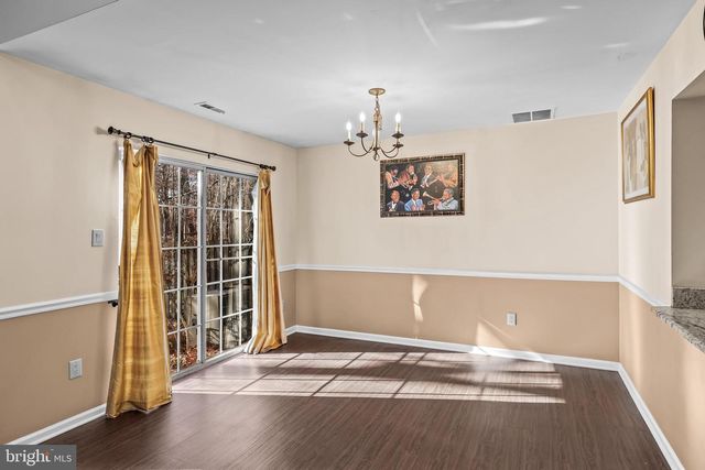 60 KETTLEBROOK DR, Mount Laurel, NJ 08054