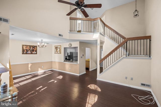 60 KETTLEBROOK DR, Mount Laurel, NJ 08054