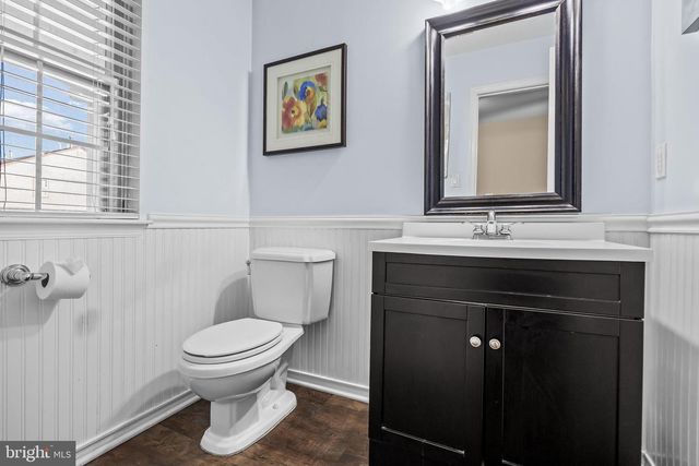 60 KETTLEBROOK DR, Mount Laurel, NJ 08054