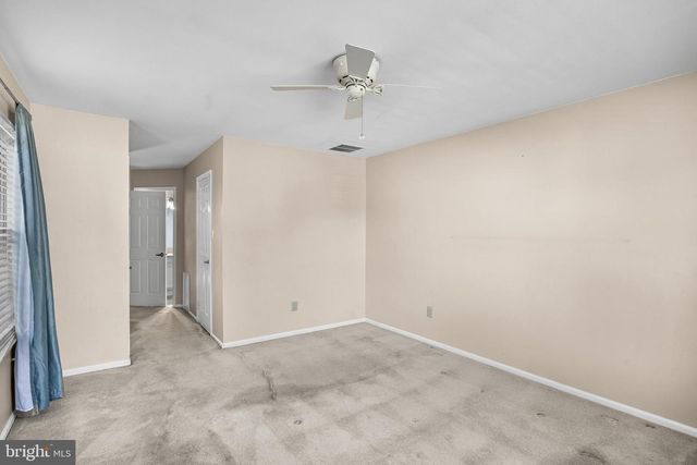 60 KETTLEBROOK DR, Mount Laurel, NJ 08054