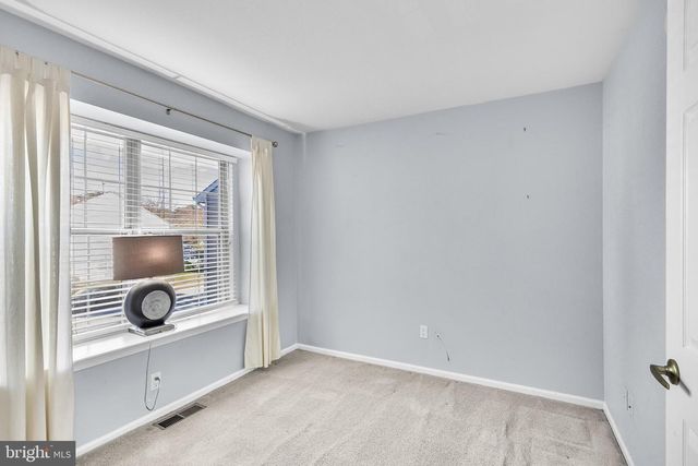 60 KETTLEBROOK DR, Mount Laurel, NJ 08054