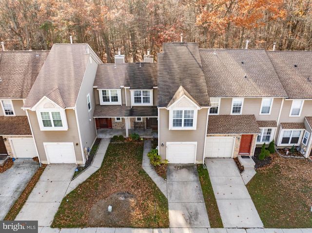 60 KETTLEBROOK DR, Mount Laurel, NJ 08054