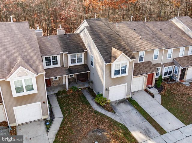 60 KETTLEBROOK DR, Mount Laurel, NJ 08054
