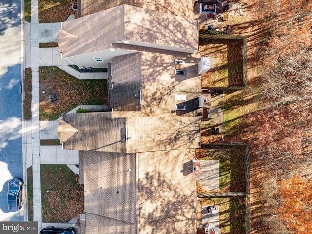 60 KETTLEBROOK DR, Mount Laurel, NJ 08054