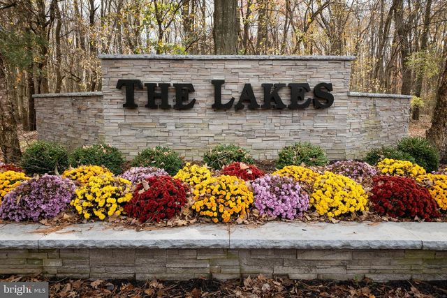 60 KETTLEBROOK DR, Mount Laurel, NJ 08054