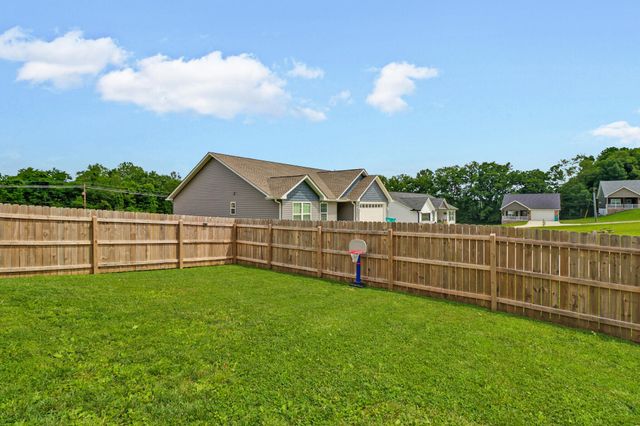301 Dayton Avenue, Crossville, TN 38555