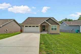 301 Dayton Avenue, Crossville, TN 38555