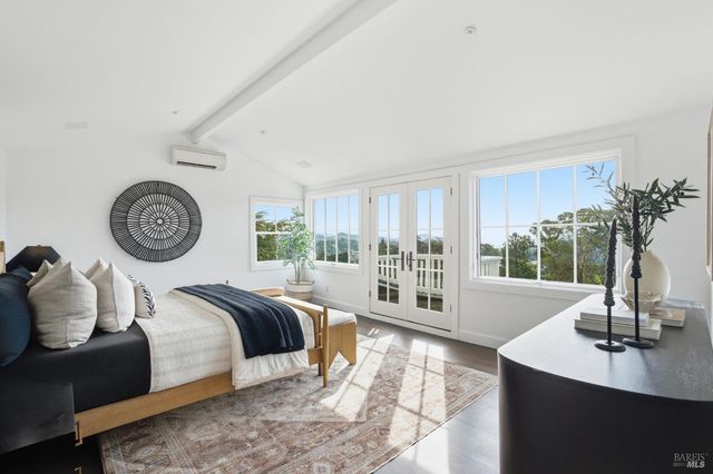 32 Edgewood Ave, Mill Valley, CA 94941