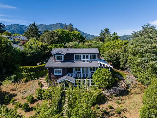 32 Edgewood Ave, Mill Valley, CA 94941