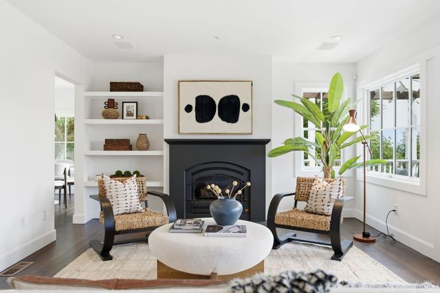 32 Edgewood Ave, Mill Valley, CA 94941