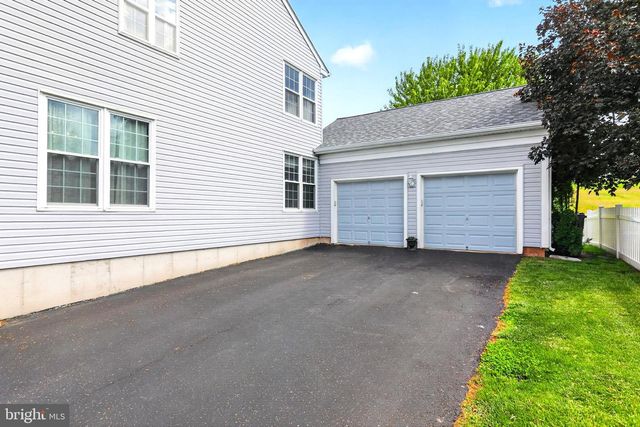 109 LINDLEY LN, Pottstown, PA 19465