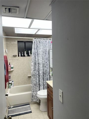 8540 SW 133rd Ave Road 221, Miami, FL 33183