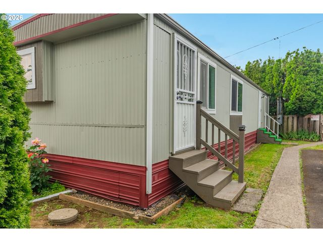 13055 Se STARK St 5, Portland, OR 97233