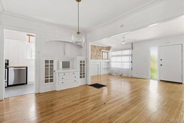 4904 7Th Avenue, Los Angeles, CA 90043