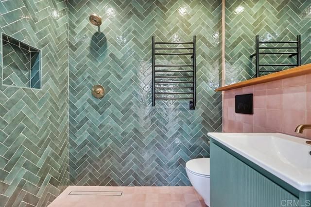 4904 7Th Avenue, Los Angeles, CA 90043