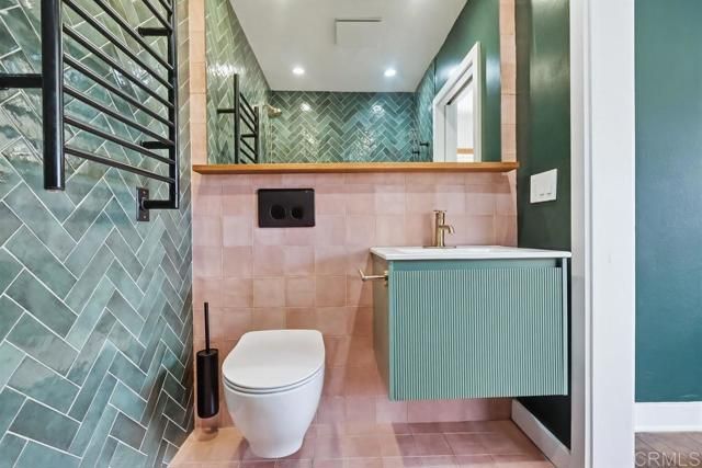 4904 7Th Avenue, Los Angeles, CA 90043