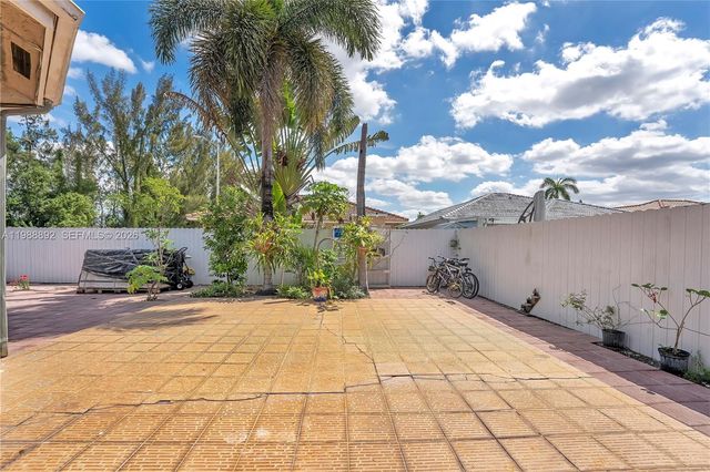 1173 NW 135th Court, Miami, FL 33182
