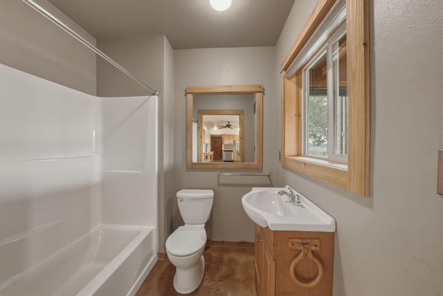 12550 NW Steelhead Falls Drive, Terrebonne, OR 97760