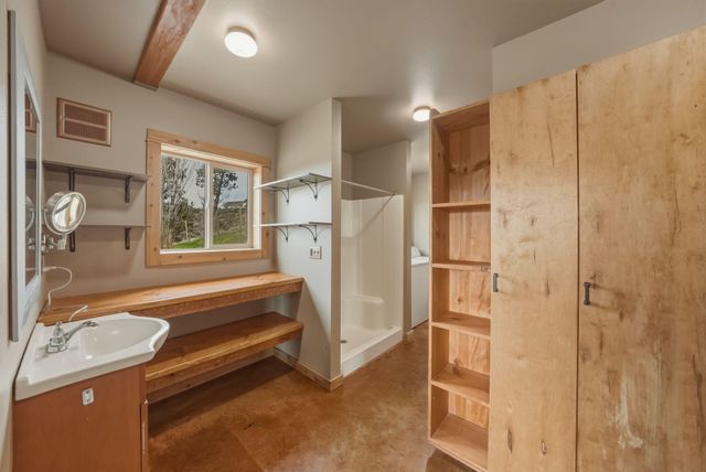 12550 NW Steelhead Falls Drive, Terrebonne, OR 97760