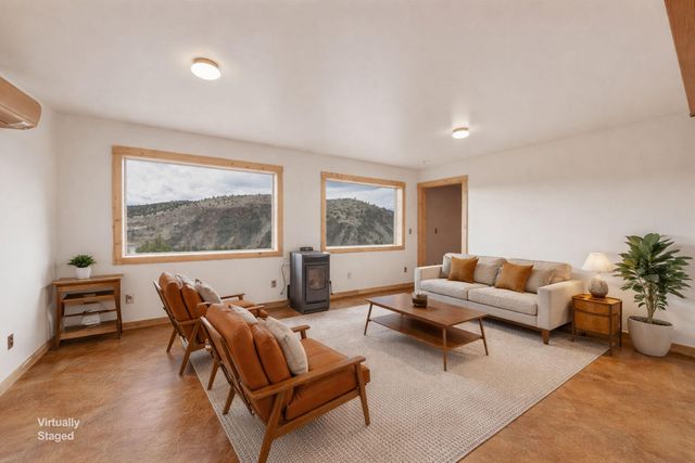 12550 NW Steelhead Falls Drive, Terrebonne, OR 97760