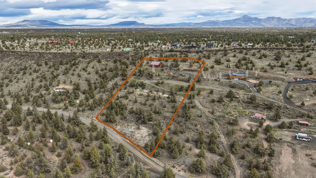 12550 NW Steelhead Falls Drive, Terrebonne, OR 97760