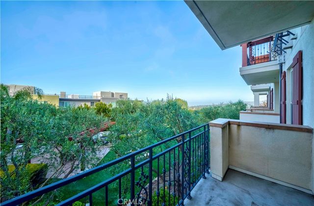 28220 Highridge Road 104, Rancho Palos Verdes, CA 90275