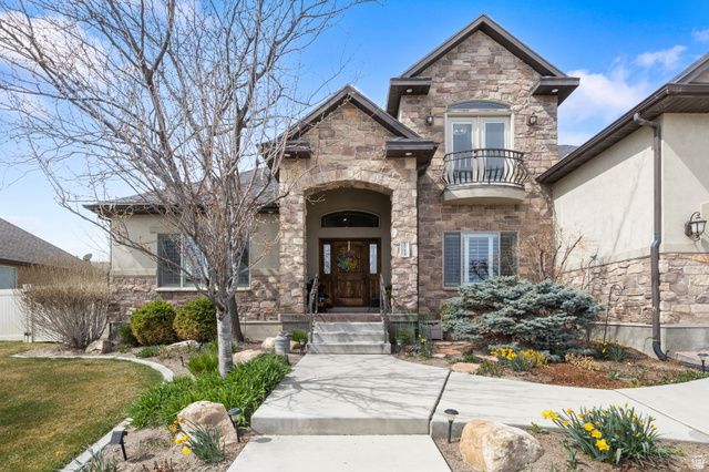 1733 N LYNDI LN, Saratoga Springs, UT 84045