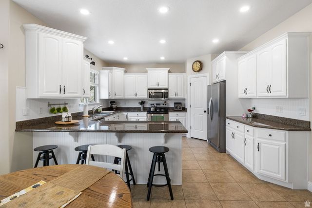 1733 N LYNDI LN, Saratoga Springs, UT 84045