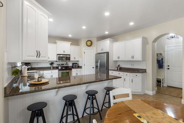 1733 N LYNDI LN, Saratoga Springs, UT 84045