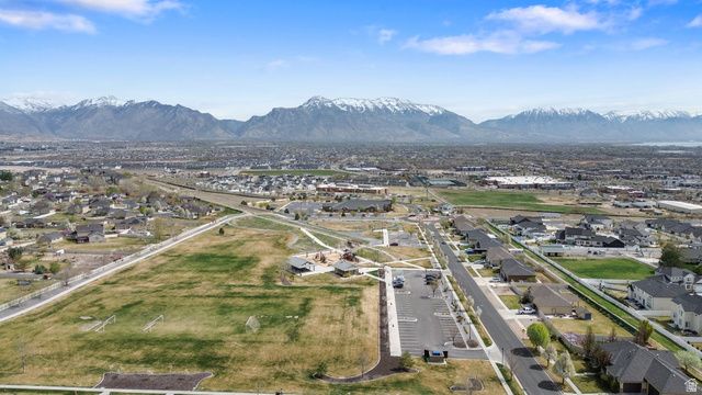 1733 N LYNDI LN, Saratoga Springs, UT 84045