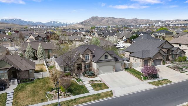 1733 N LYNDI LN, Saratoga Springs, UT 84045