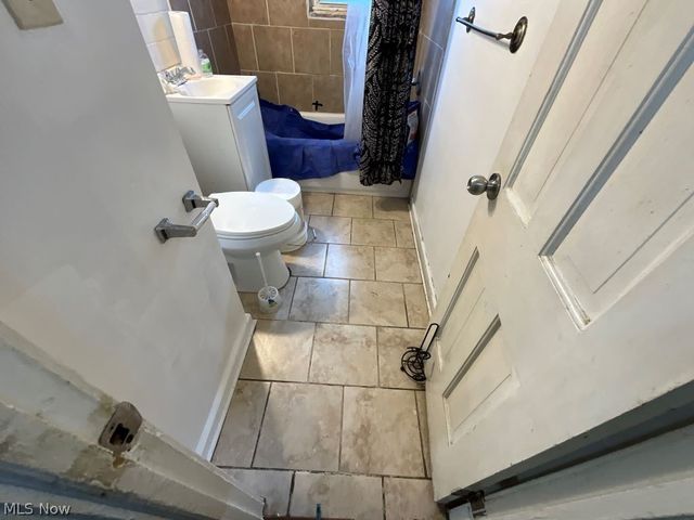 15712 Westview Avenue, Cleveland, OH 44128
