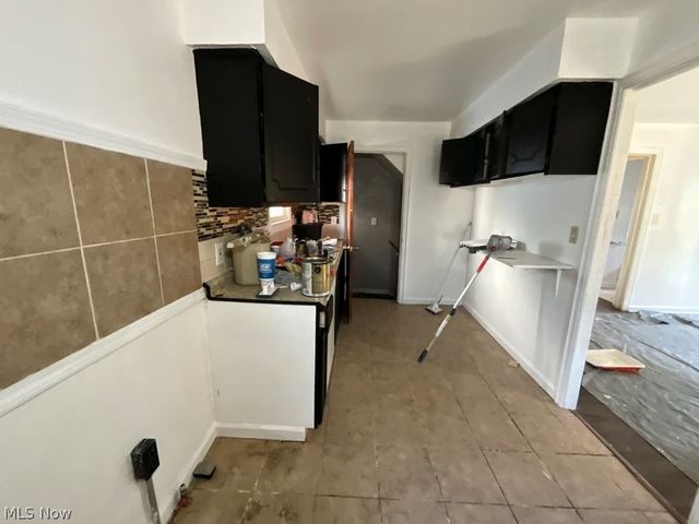 15712 Westview Avenue, Cleveland, OH 44128