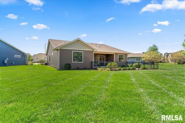 3901 WATERSTONE Way, Springfield, IL 62711