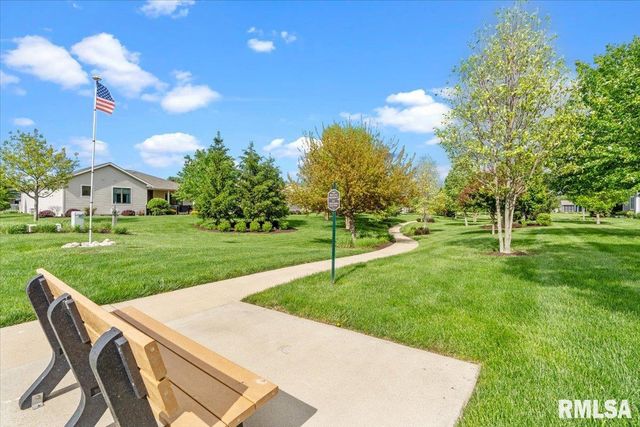 3901 WATERSTONE Way, Springfield, IL 62711
