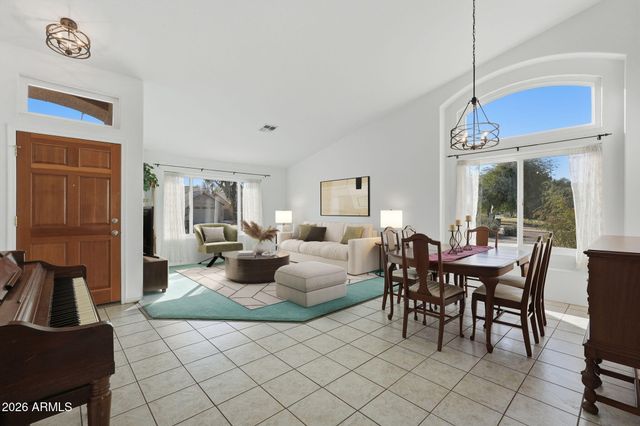 4890 W GERONIMO Street, Chandler, AZ 85226