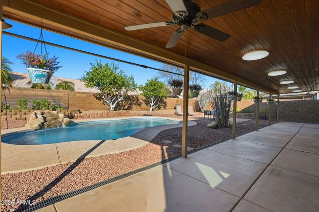 4890 W GERONIMO Street, Chandler, AZ 85226