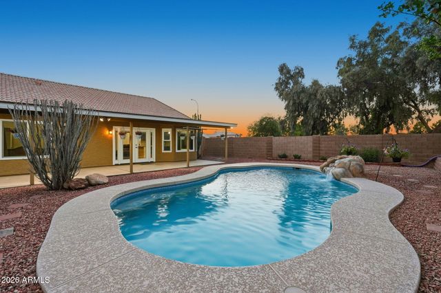 4890 W GERONIMO Street, Chandler, AZ 85226