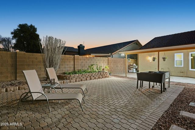 4890 W GERONIMO Street, Chandler, AZ 85226