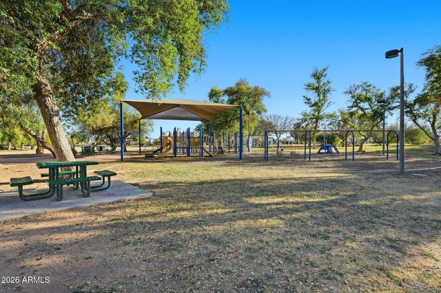 4890 W GERONIMO Street, Chandler, AZ 85226