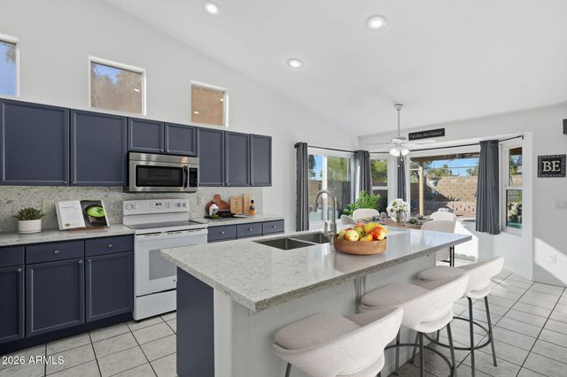 4890 W GERONIMO Street, Chandler, AZ 85226