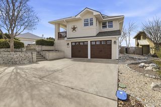 2110 Vista Ridge Dr, Kerrville, TX 78028