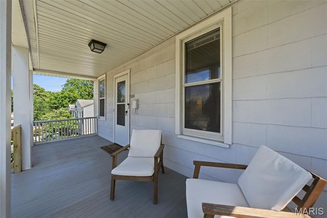 7614 Weaver Avenue, Maplewood, MO 63143