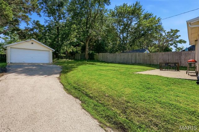 7614 Weaver Avenue, Maplewood, MO 63143