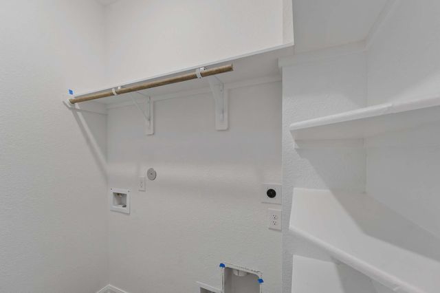 102 E 44th Street C, Houston, TX 77018