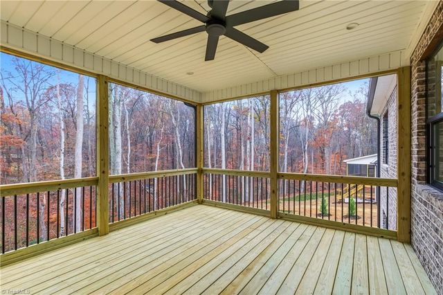 429 Wentworth Drive, Winston-salem, NC 27107