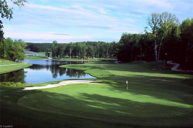 429 Wentworth Drive, Winston-salem, NC 27107