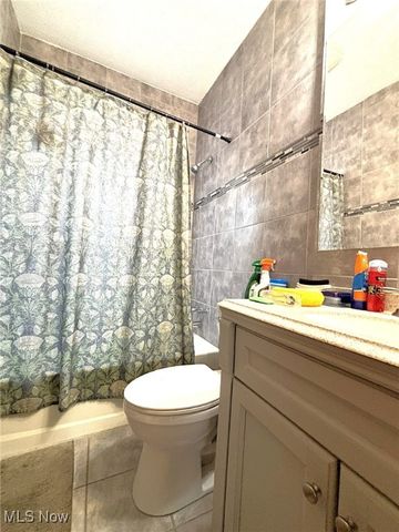 5108 Hamm Avenue, Cleveland, OH 44127